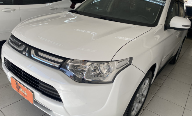Mitsubishi OUTLANDER 2.0 C/ Teto Aut 2015