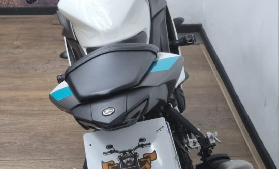 YAMAHA YZF R-3 321/ABS 2025 Gasolina-10