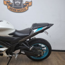 YAMAHA YZF R-3 321/ABS 2025 Gasolina-8
