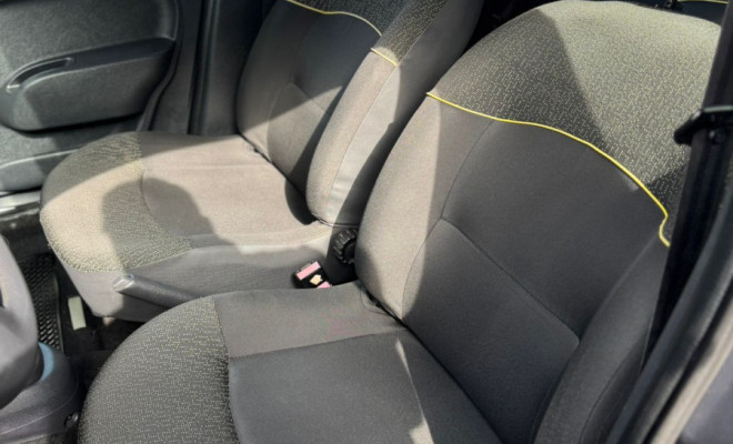 Renault Clio RN/Alizé/Expr./1.0 Hi-Power 16V 5p 2013 Flex-9