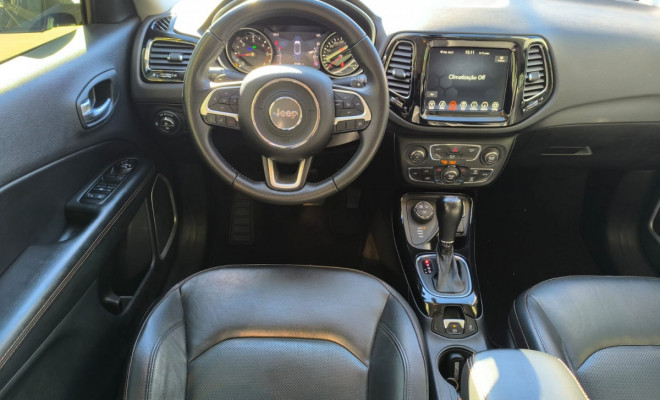 COMPASS LIMITED 2.0 DIESEL 4x4 AUT.-3