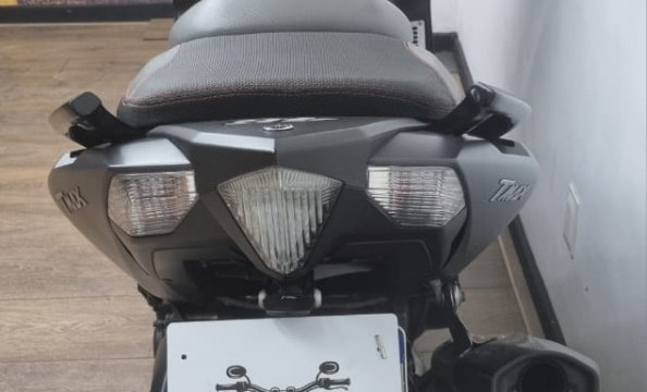YAMAHA TMAX 530 2015 Gasolina-12