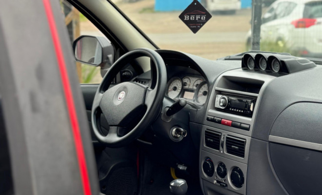 Fiat Strada Adventure1.8/ 1.8 LOCKER Flex CD 2011 Flex-5