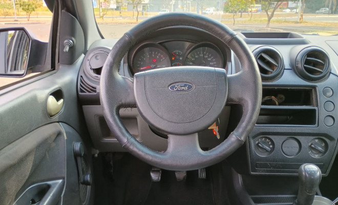 Ford Fiesta Sedan 1.0 8V Flex 4p 2008 Flex-6