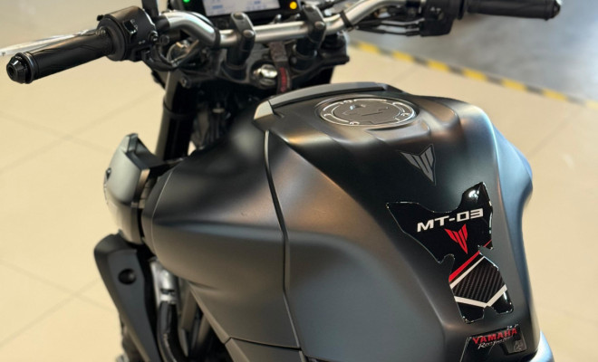 YAMAHA MT-03 321/ABS 2025 Gasolina-12
