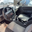 Ford Fiesta Sedan 1.6 16V Flex Mec. 2014 Flex-1