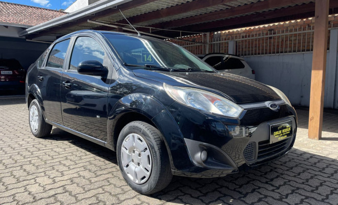 Ford Fiesta Sedan 1.6 16V Flex Mec. 2014 Flex