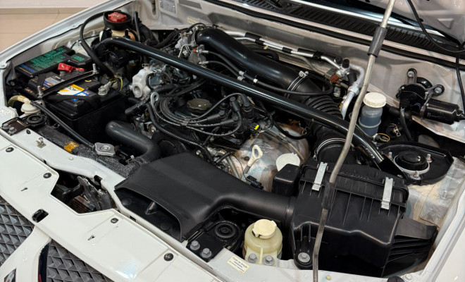 Mitsubishi Pajero TR4 2.0/ 2.0 Flex 16V 4x4 Aut. 2013 Flex-12