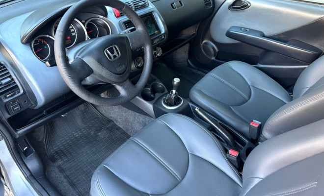 Honda Fit LX 1.4/ 1.4 Flex 8V/16V 5p Mec. 2005 Gasolina-3