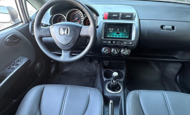 Honda Fit LX 1.4/ 1.4 Flex 8V/16V 5p Mec. 2005 Gasolina-6