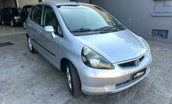Honda Fit LX 1.4/ 1.4 Flex 8V/16V 5p Mec. 2005 Gasolina-10