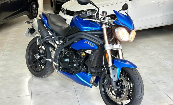 TRIUMPH SPEED TRIPLE 1050i 2014