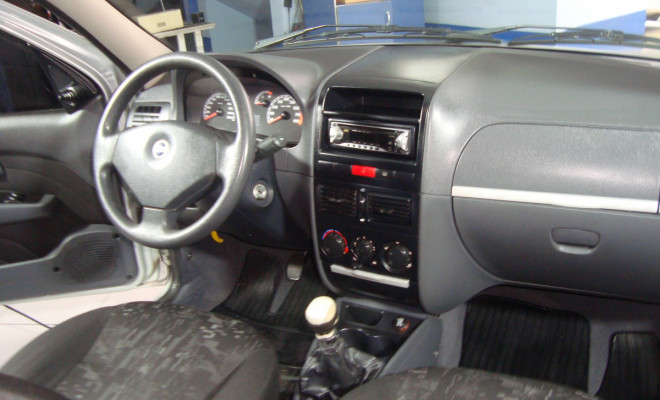 Fiat Siena ELX 1.3 mpi Flex 8V 4p 2005 Flex-5