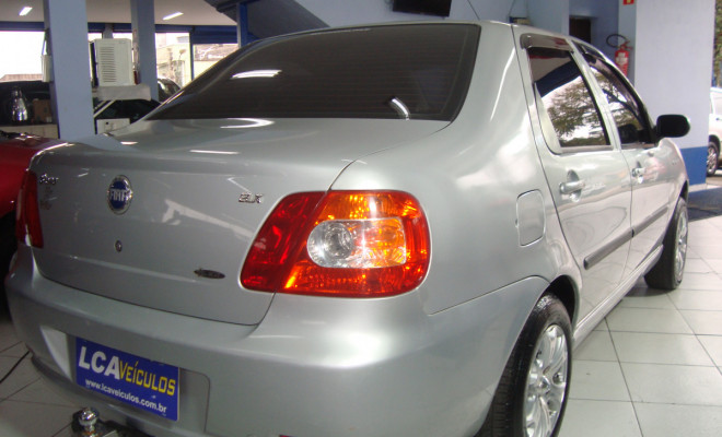 Fiat Siena ELX 1.3 mpi Flex 8V 4p 2005 Flex-4