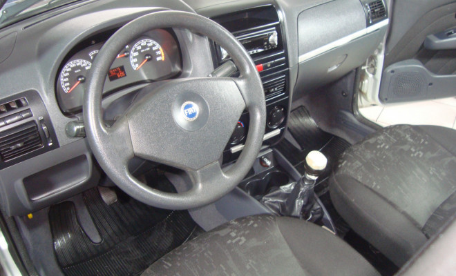 Fiat Siena ELX 1.3 mpi Flex 8V 4p 2005 Flex-6