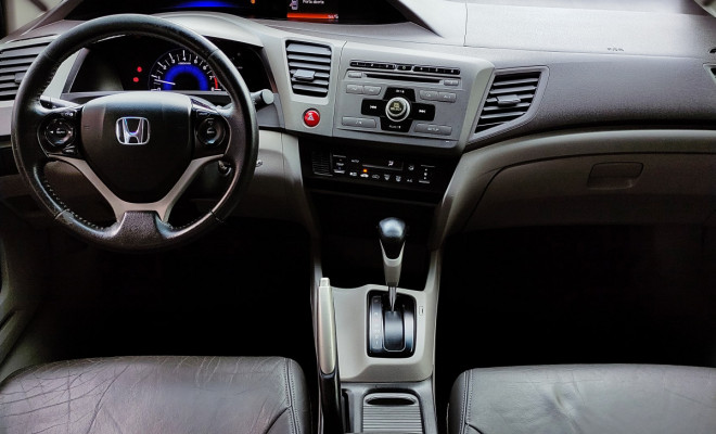 Honda Civic Sedan LXS 1.8/1.8 Flex 16V Aut. 4p 2013 Flex-4