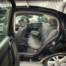 VW - VolksWagen Polo Sedan 1.6 Mi 101cv 8V 4p 2005 Flex-10