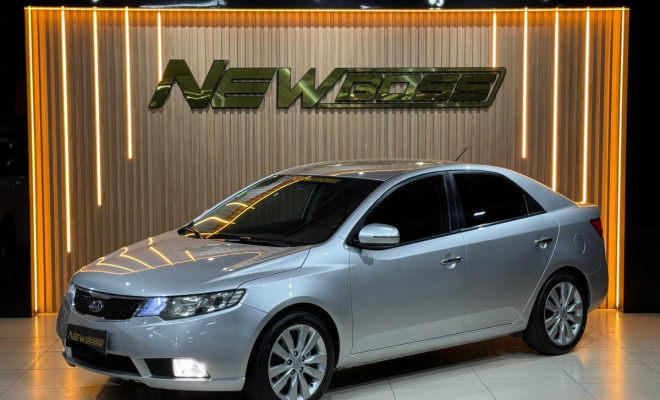 Kia Motors Cerato 1.6 16V Aut. 2012 Gasolina-1