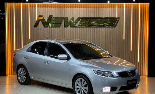 Kia Motors Cerato 1.6 16V Aut. 2012 Gasolina