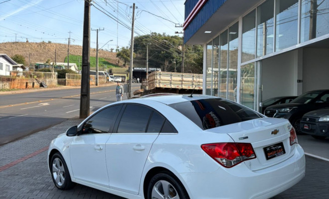 GM - Chevrolet CRUZE LT 1.8 16V FlexPower 4p Aut. 2014 Flex-4