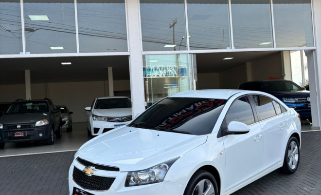 GM - Chevrolet CRUZE LT 1.8 16V FlexPower 4p Aut. 2014 Flex