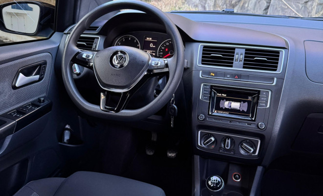VW - VolksWagen Fox RUN 1.6 Flex 8V 5p 2017 Flex-3