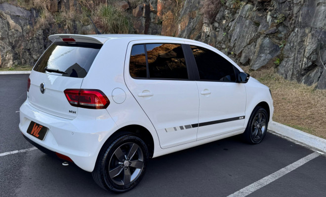 VW - VolksWagen Fox RUN 1.6 Flex 8V 5p 2017 Flex-9