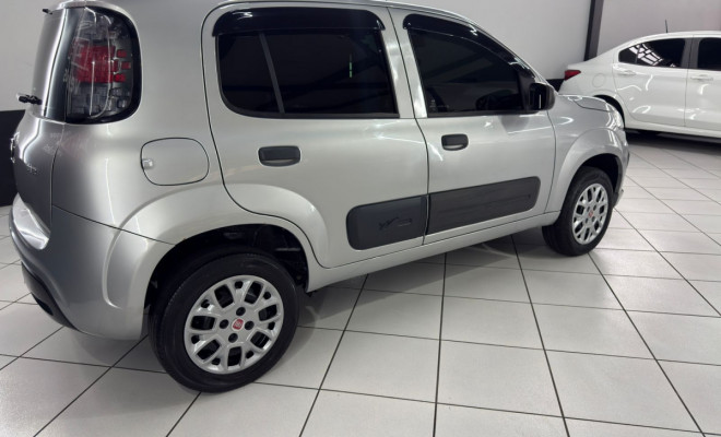 Fiat UNO DRIVE 1.0 Flex 6V 5p 2018 Flex-14