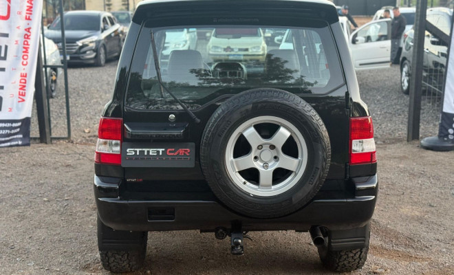 Mitsubishi Pajero TR4 2.0 Blind. 16V 131cv 4x4 Aut. 2005 Gasolina-4