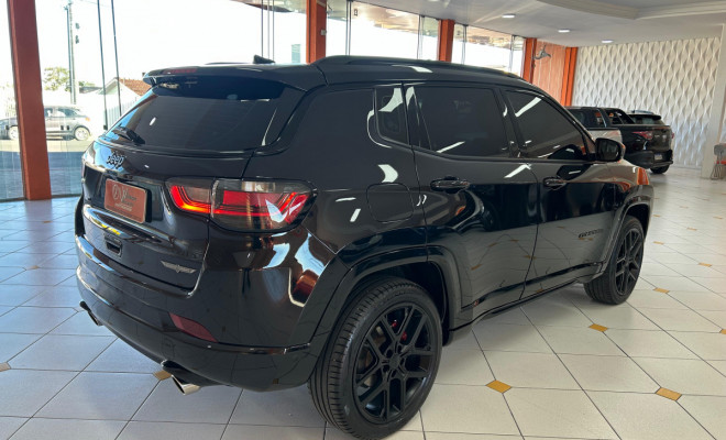 Jeep COMPASS Black Hurricane 2.0 4x4 TB Aut. 2025 Gasolina-2