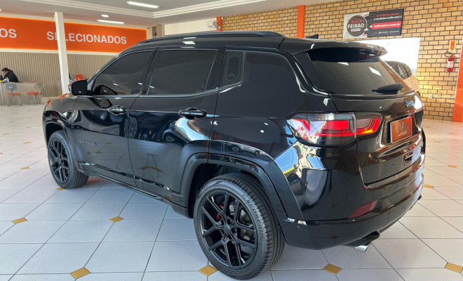 Jeep COMPASS Black Hurricane 2.0 4x4 TB Aut. 2025 Gasolina-4