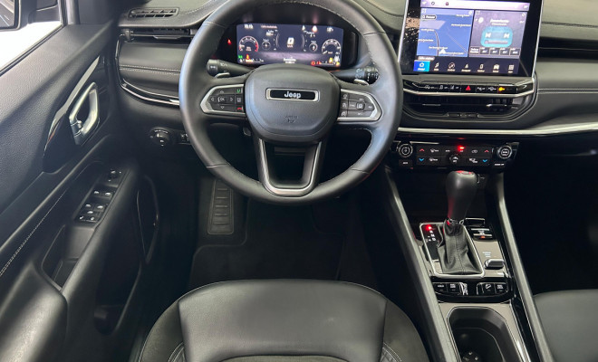 Jeep COMPASS Black Hurricane 2.0 4x4 TB Aut. 2025 Gasolina-6
