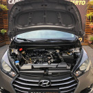 Hyundai HB20 Unique 1.0 Flex  2019 Manual   C/Multimidia e camera de ré-10