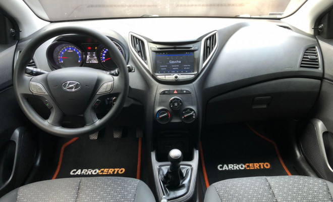 Hyundai HB20 Unique 1.0 Flex  2019 Manual   C/Multimidia e camera de ré-4