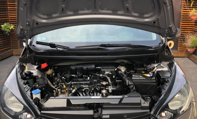 Hyundai HB20 Unique 1.0 Flex  2019 Manual   C/Multimidia e camera de ré-10