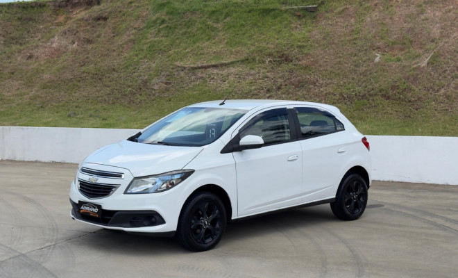Onix LT 1.4 2013 - Por apenas R$39.900,00!