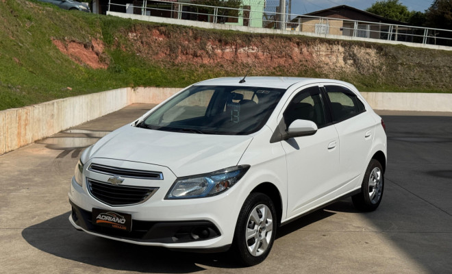 Onix LT 1.4 2013 - Por apenas R$39.900,00!