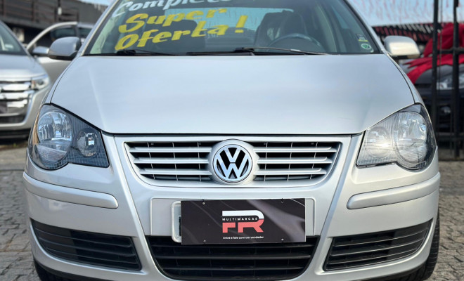 VW - VolksWagen Polo Sed. COMFORT. 1.6 Mi Tot. Flex 8v 2010 Flex-7