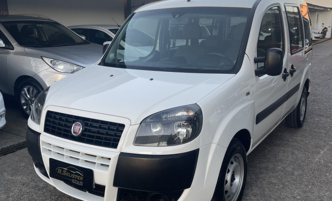 Doblo Essence 1.8 Flex 16V 5p 2019 (7 LUGARES)