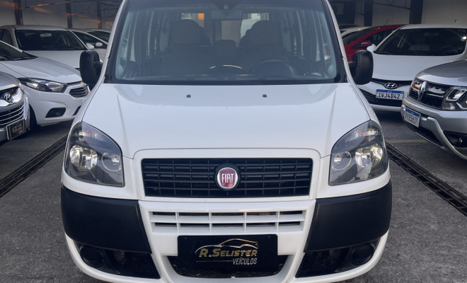 Doblo Essence 1.8 Flex 16V 5p 2019 (7 LUGARES)-1