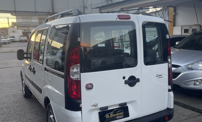 Doblo Essence 1.8 Flex 16V 5p 2019 (7 LUGARES)-2