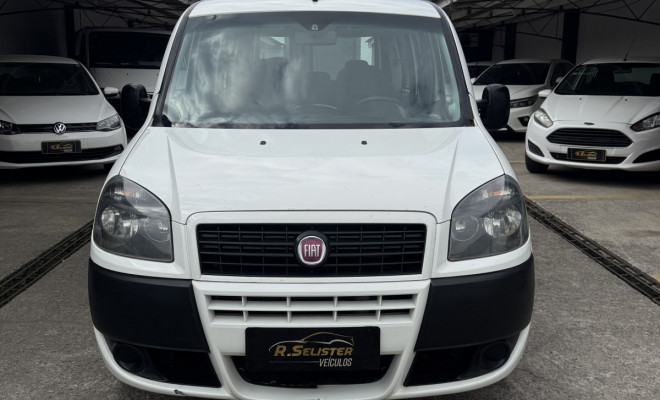 Doblo Essence 1.8 Flex 16V 5p 2019 (7 LUGARES)-0