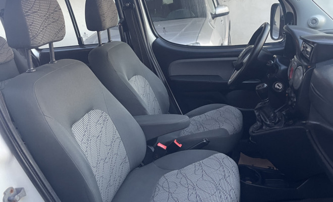 Doblo Essence 1.8 Flex 16V 5p 2019 (7 LUGARES)-5