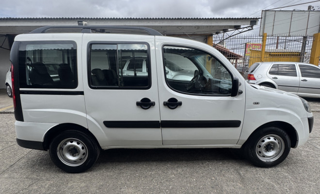 Doblo Essence 1.8 Flex 16V 5p 2019 (7 LUGARES)-1