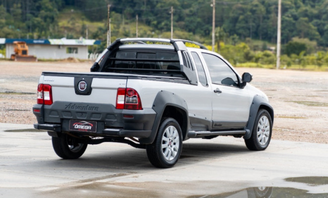 Fiat Strada Adventure 1.8/ 1.8 LOCKER Flex CE 2013 Flex-9