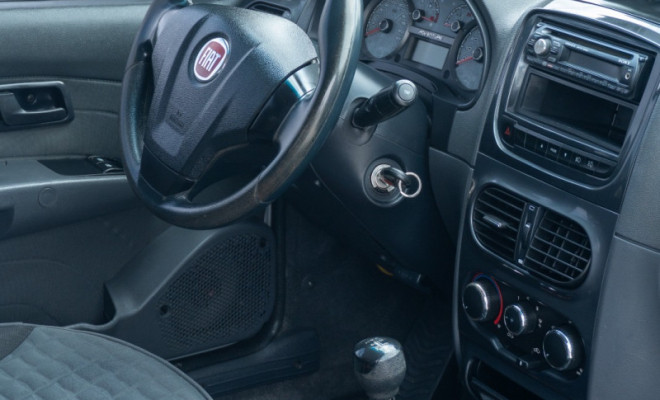 Fiat Strada Adventure 1.8/ 1.8 LOCKER Flex CE 2013 Flex-18