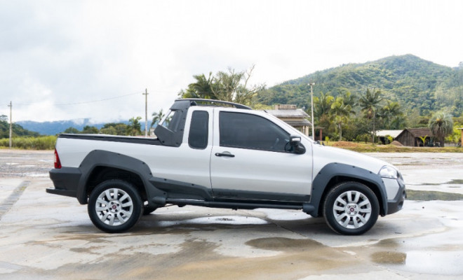 Fiat Strada Adventure 1.8/ 1.8 LOCKER Flex CE 2013 Flex-3