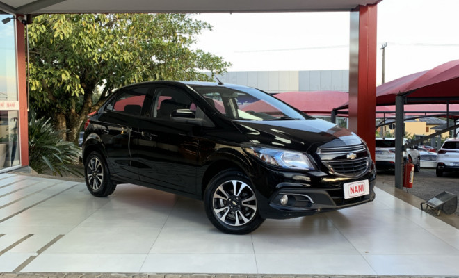 GM - Chevrolet ONIX HATCH LTZ 1.4 8V FlexPower 5p Mec. 2015 Flex-1
