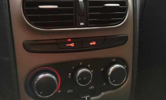 Fiat Idea Advent./ Adv.LOCKER 1.8 mpi Flex 5p 2015 Flex-6