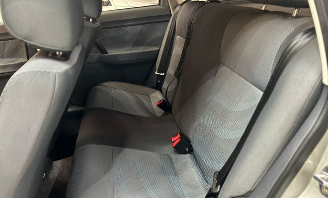 VW - VolksWagen Polo I MOTION 1.6 Total Flex  5p 2011 Flex-9